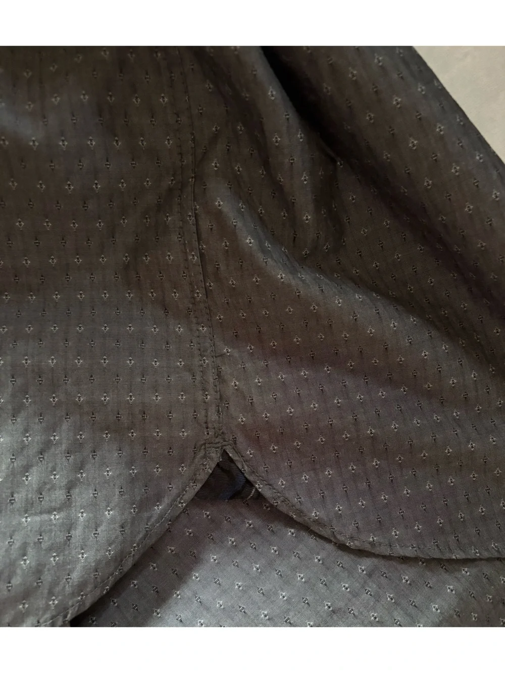 Van Heusen Men XL Gray Geo Diamond Print Long Sleeve Button Front Dress Shirt